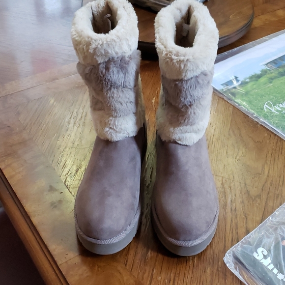 London fog boots - Picture 3 of 6